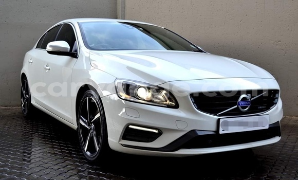 Buy Used Volvo S60 White Car in Windhoek in Namibia Buy Used Volvo S60 White Car in Windhoek in Namibia