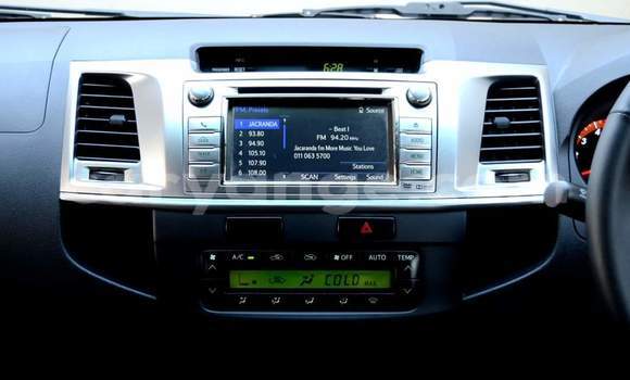 Acheter Occasion Voiture Toyota Hilux Blanc à Windhoek, Namibie Acheter Occasion Voiture Toyota Hilux Blanc à Windhoek, Namibie