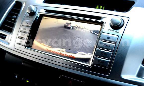 Acheter Occasion Voiture Toyota Hilux Blanc à Windhoek, Namibie Acheter Occasion Voiture Toyota Hilux Blanc à Windhoek, Namibie