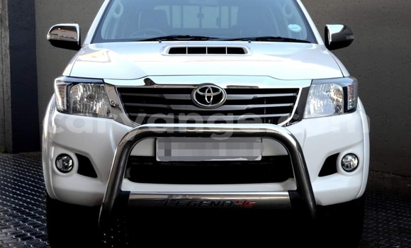 Acheter Occasion Voiture Toyota Hilux Blanc à Windhoek, Namibie Acheter Occasion Voiture Toyota Hilux Blanc à Windhoek, Namibie