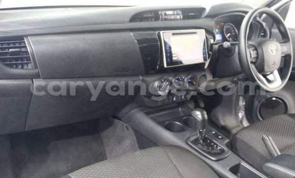 Acheter Occasion Voiture Toyota Hilux Gris à Windhoek, Namibie Acheter Occasion Voiture Toyota Hilux Gris à Windhoek, Namibie