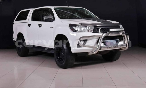 Buy Used Toyota Hilux White Car in Windhoek in Namibia