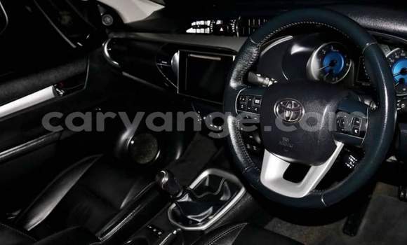 Acheter Occasion Voiture Toyota Hilux Blanc à Windhoek, Namibie Acheter Occasion Voiture Toyota Hilux Blanc à Windhoek, Namibie