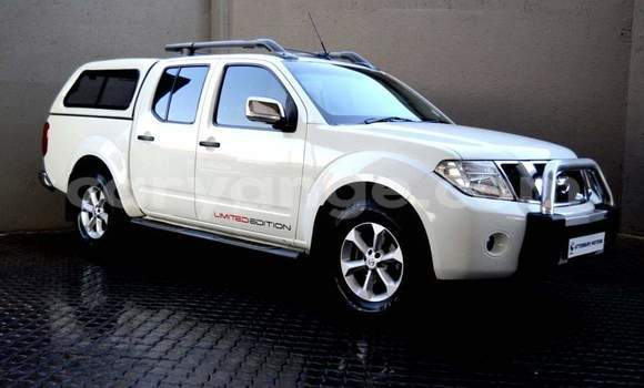 Buy Used Nissan Navara White Car in Windhoek in Namibia