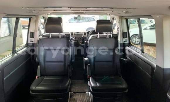 Buy Used Volkswagen Caravelle White Car in Windhoek in Namibia Buy Used Volkswagen Caravelle White Car in Windhoek in Namibia