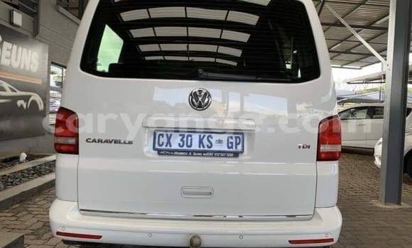 Buy Used Volkswagen Caravelle White Car in Windhoek in Namibia Buy Used Volkswagen Caravelle White Car in Windhoek in Namibia