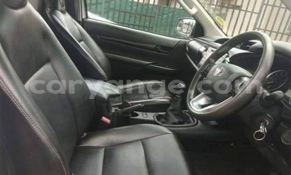 Buy Used Toyota Hilux White Car in Windhoek in Namibia Buy Used Toyota Hilux White Car in Windhoek in Namibia