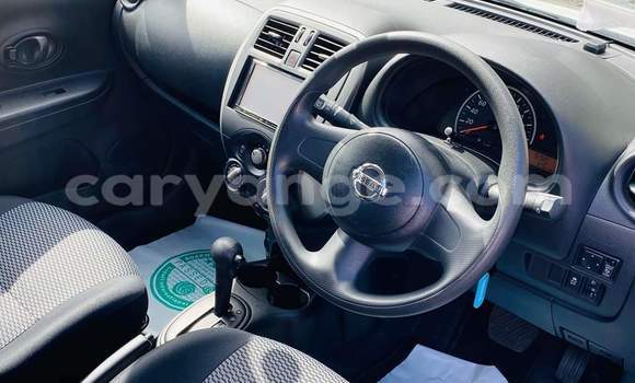 Acheter Occasion Voiture Nissan March Blanc à Grootfontein, Namibie Acheter Occasion Voiture Nissan March Blanc à Grootfontein, Namibie