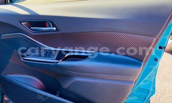 Acheter Occasion Voiture Toyota C-HR Bleu à Windhoek, Namibie Acheter Occasion Voiture Toyota C-HR Bleu à Windhoek, Namibie