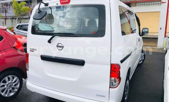 Acheter Occasion Voiture Nissan NV200 Blanc à Windhoek, Namibie Acheter Occasion Voiture Nissan NV200 Blanc à Windhoek, Namibie