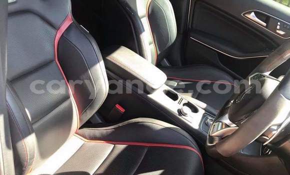 Acheter Occasion Voiture Mercedes-Benz A-klasse AMG Blanc à Windhoek, Namibie Acheter Occasion Voiture Mercedes-Benz A-klasse AMG Blanc à Windhoek, Namibie