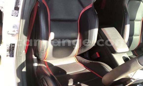 Acheter Occasion Voiture Mercedes-Benz A-klasse AMG Blanc à Windhoek, Namibie Acheter Occasion Voiture Mercedes-Benz A-klasse AMG Blanc à Windhoek, Namibie