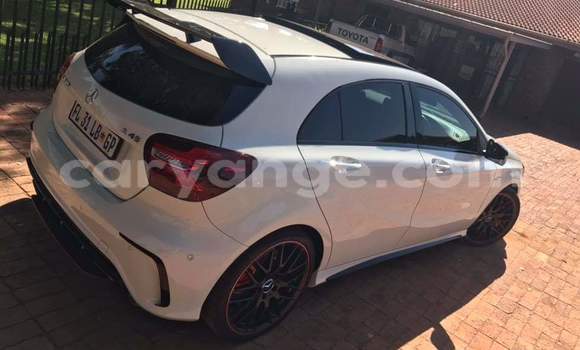 Acheter Occasion Voiture Mercedes-Benz A-klasse AMG Blanc à Windhoek, Namibie Acheter Occasion Voiture Mercedes-Benz A-klasse AMG Blanc à Windhoek, Namibie