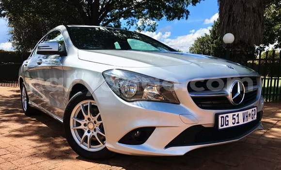 Acheter Occasion Voiture Mercedes-Benz CLA-klasse Blanc à Windhoek, Namibie