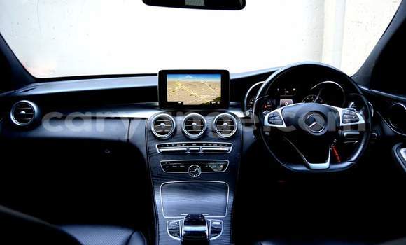 Acheter Occasion Voiture Mercedes-Benz C–Class Blanc à Windhoek, Namibie Acheter Occasion Voiture Mercedes-Benz C–Class Blanc à Windhoek, Namibie