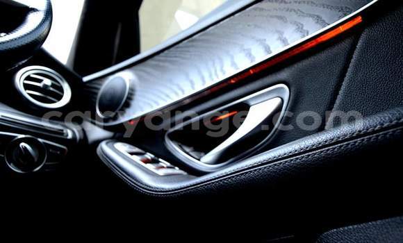 Acheter Occasion Voiture Mercedes-Benz C–Class Blanc à Windhoek, Namibie Acheter Occasion Voiture Mercedes-Benz C–Class Blanc à Windhoek, Namibie