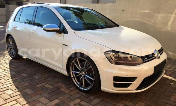 Buy Used Volkswagen Golf R White Car in Windhoek in Namibia