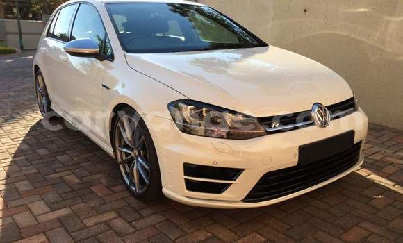 Acheter Occasion Voiture Volkswagen Golf R Blanc à Windhoek, Namibie Acheter Occasion Voiture Volkswagen Golf R Blanc à Windhoek, Namibie