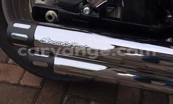 Acheter Occasion Moto Harley Davidson Dyna Noir à Grootfontein, Namibie Acheter Occasion Moto Harley Davidson Dyna Noir à Grootfontein, Namibie