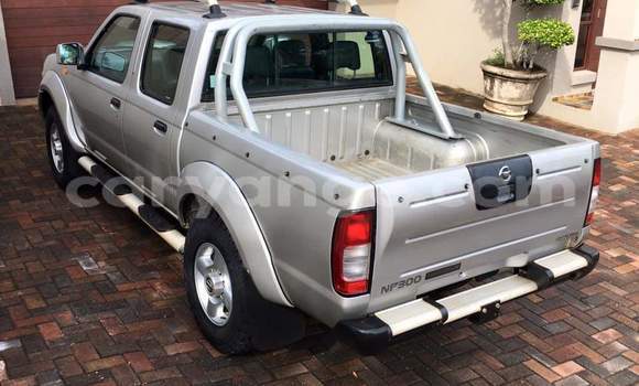 Buy Used Nissan NP 300 Silver Car in Windhoek in Namibia Buy Used Nissan NP 300 Silver Car in Windhoek in Namibia