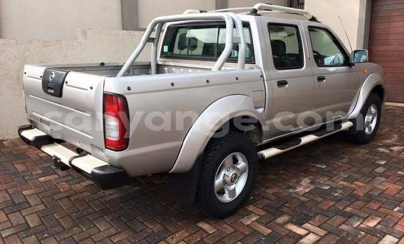 Buy Used Nissan NP 300 Silver Car in Windhoek in Namibia Buy Used Nissan NP 300 Silver Car in Windhoek in Namibia