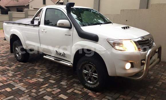 Buy Used Toyota Hilux White Car in Windhoek in Namibia Buy Used Toyota Hilux White Car in Windhoek in Namibia