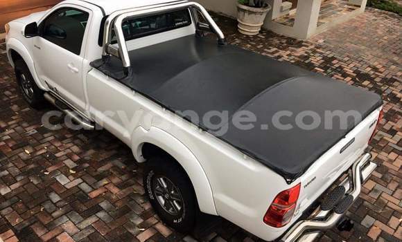 Buy Used Toyota Hilux White Car in Windhoek in Namibia Buy Used Toyota Hilux White Car in Windhoek in Namibia