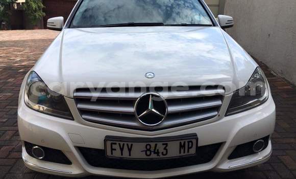 Buy Used Mercedes-Benz C–Class White Car in Grootfontein in Namibia Buy Used Mercedes-Benz C–Class White Car in Grootfontein in Namibia