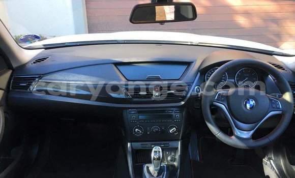 Acheter Occasion Voiture BMW X1 Blanc à Grootfontein, Namibie Acheter Occasion Voiture BMW X1 Blanc à Grootfontein, Namibie