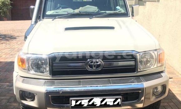 Buy Used Toyota Land Cruiser White Car in Grootfontein in Namibia Buy Used Toyota Land Cruiser White Car in Grootfontein in Namibia