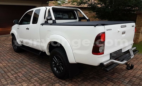 Buy Used Toyota Hilux White Car in Windhoek in Namibia Buy Used Toyota Hilux White Car in Windhoek in Namibia
