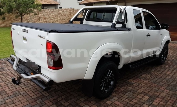 Buy Used Toyota Hilux White Car in Windhoek in Namibia Buy Used Toyota Hilux White Car in Windhoek in Namibia