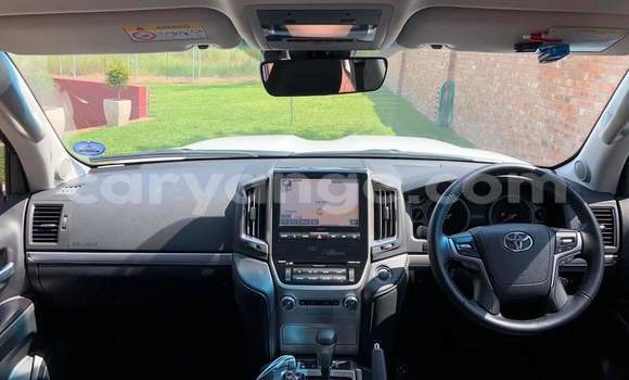 Acheter Occasion Voiture Toyota Land Cruiser Blanc à Windhoek, Namibie Acheter Occasion Voiture Toyota Land Cruiser Blanc à Windhoek, Namibie