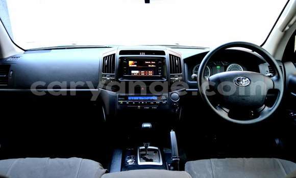 Acheter Occasion Voiture Toyota Land Cruiser Blanc à Windhoek, Namibie Acheter Occasion Voiture Toyota Land Cruiser Blanc à Windhoek, Namibie