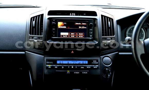 Acheter Occasion Voiture Toyota Land Cruiser Blanc à Windhoek, Namibie Acheter Occasion Voiture Toyota Land Cruiser Blanc à Windhoek, Namibie