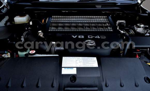 Acheter Occasion Voiture Toyota Land Cruiser Blanc à Windhoek, Namibie Acheter Occasion Voiture Toyota Land Cruiser Blanc à Windhoek, Namibie