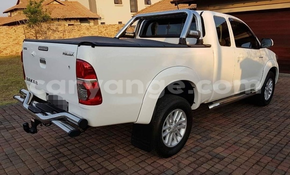 Buy Used Toyota Hilux White Car in Windhoek in Namibia Buy Used Toyota Hilux White Car in Windhoek in Namibia