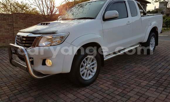 Buy Used Toyota Hilux White Car in Windhoek in Namibia Buy Used Toyota Hilux White Car in Windhoek in Namibia