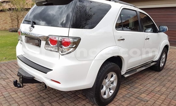 Buy Used Toyota Fortuner White Car in Grootfontein in Namibia Buy Used Toyota Fortuner White Car in Grootfontein in Namibia