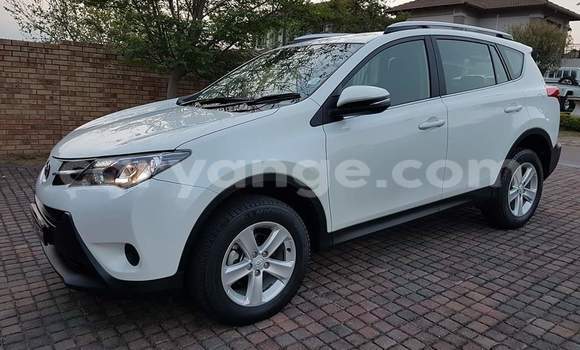 Buy Used Toyota RAV4 White Car in Windhoek in Namibia Buy Used Toyota RAV4 White Car in Windhoek in Namibia