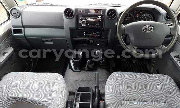 Buy Used Toyota Land Cruiser White Car in Windhoek in Namibia Buy Used Toyota Land Cruiser White Car in Windhoek in Namibia