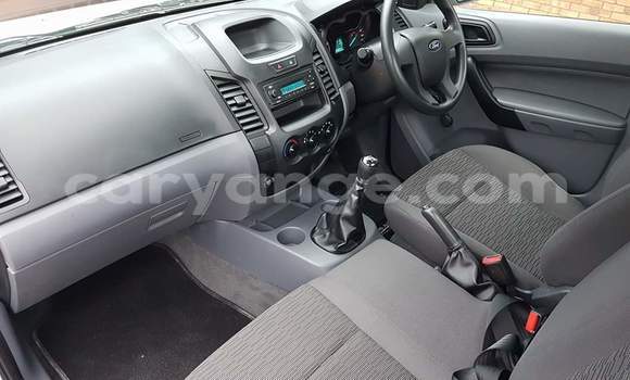 Acheter Occasion Voiture Ford Ranger Blanc à Grootfontein, Namibie Acheter Occasion Voiture Ford Ranger Blanc à Grootfontein, Namibie