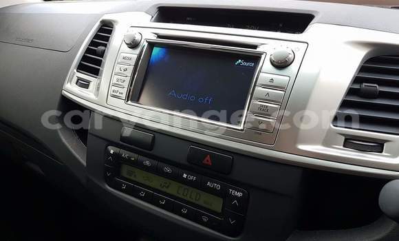 Buy Used Toyota Hilux White Car in Grootfontein in Namibia Buy Used Toyota Hilux White Car in Grootfontein in Namibia