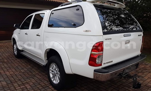 Buy Used Toyota Hilux White Car in Grootfontein in Namibia Buy Used Toyota Hilux White Car in Grootfontein in Namibia