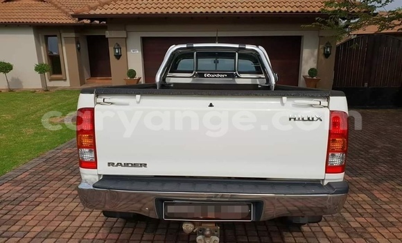 Buy Used Toyota Hilux White Car in Grootfontein in Namibia Buy Used Toyota Hilux White Car in Grootfontein in Namibia