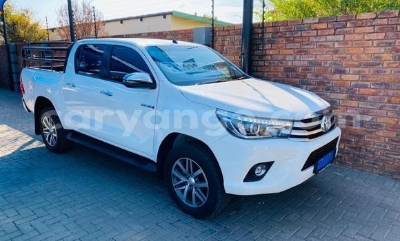 Buy Used Toyota Hilux White Car in Otavi in Oshikoto Buy Used Toyota Hilux White Car in Otavi in Oshikoto