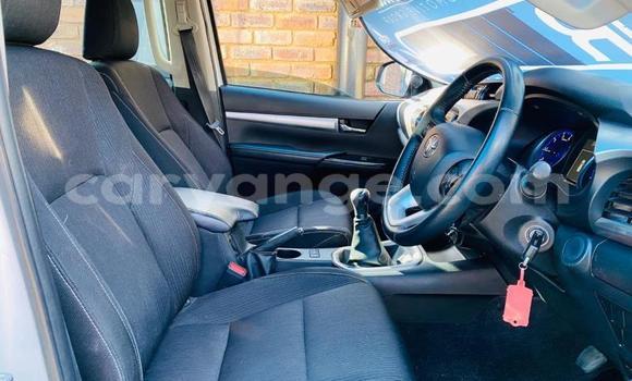 Buy Used Toyota Hilux White Car in Otavi in Oshikoto Buy Used Toyota Hilux White Car in Otavi in Oshikoto