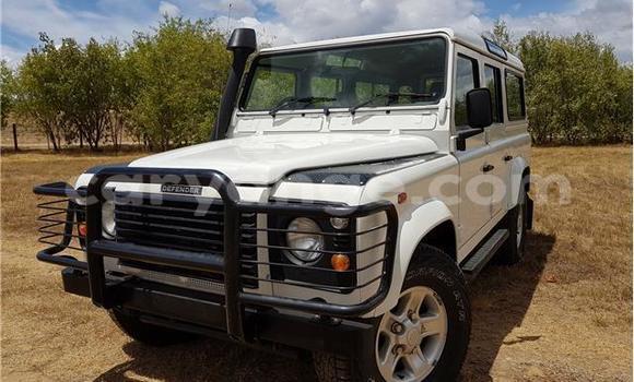 Buy Used Land Rover Defender White Car in Windhoek in Namibia Buy Used Land Rover Defender White Car in Windhoek in Namibia