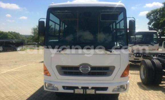 Buy Used Hino 300 Series White Truck in Windhoek in Namibia Buy Used Hino 300 Series White Truck in Windhoek in Namibia