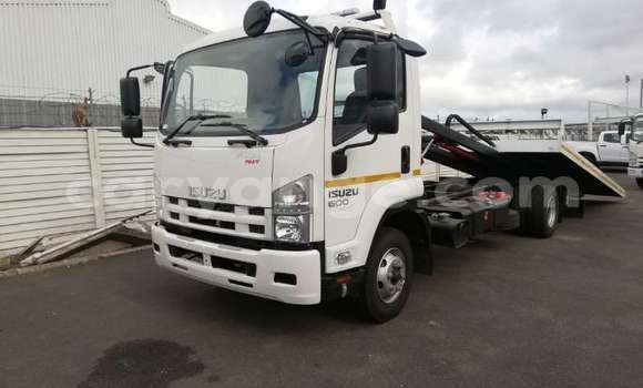 Buy Used Isuzu FTR 850 White Truck in Windhoek in Namibia